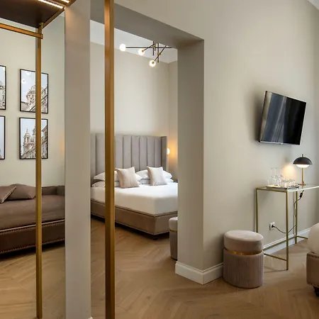 Porta Castello Suites